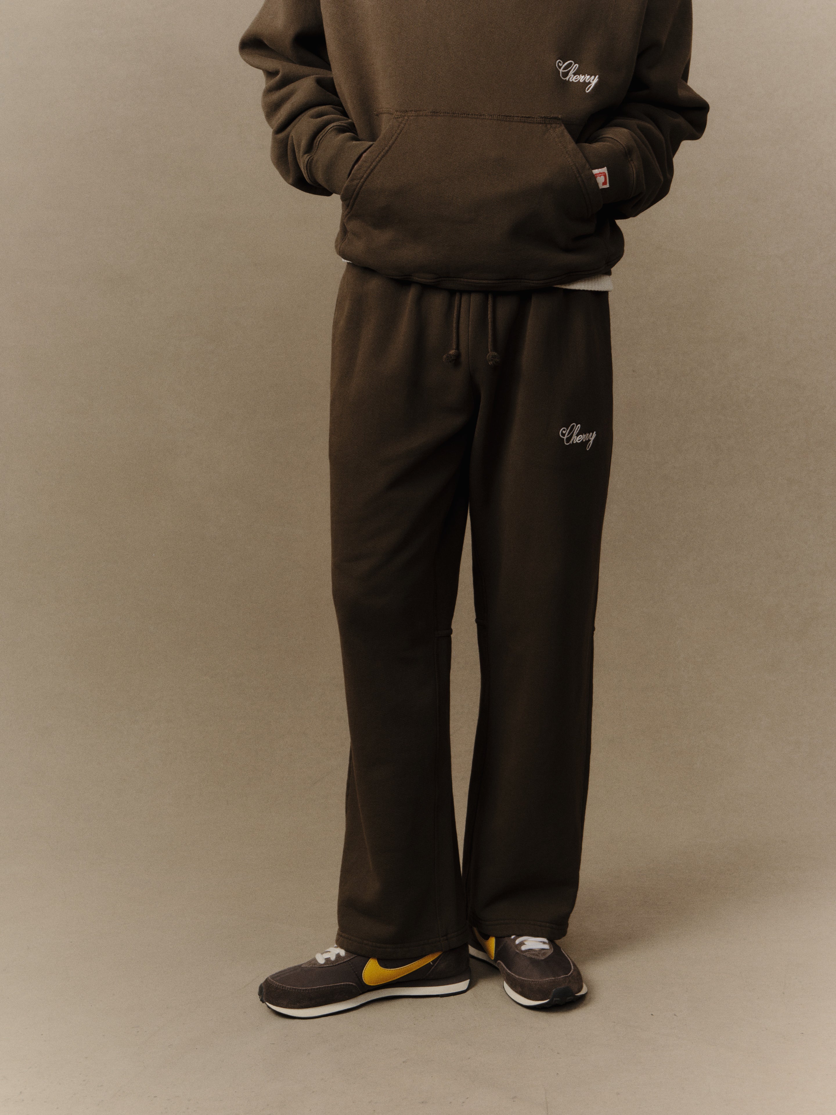 American Classic Sweatpants (Chocolate) - Image 4
