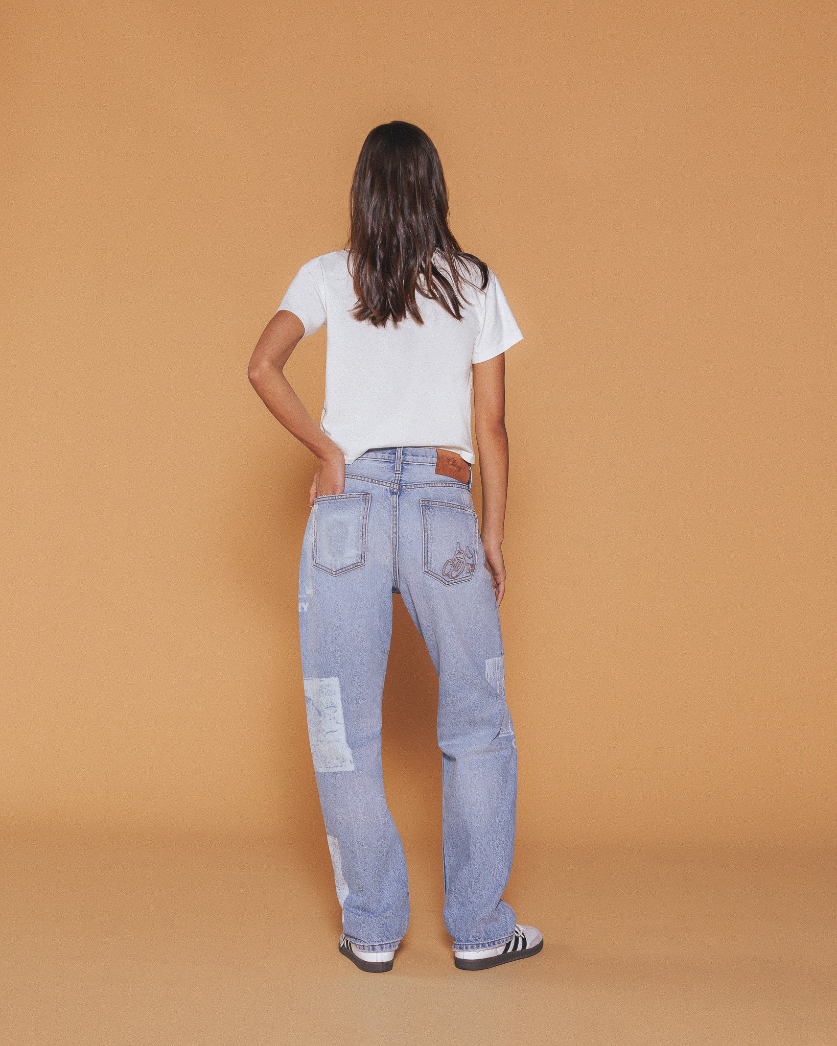 Basic Boxy Women's T-Shirt (White) - Image 4